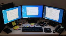 cluttered screen overwhelming visuals